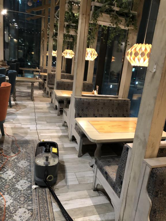 чистка в кафе